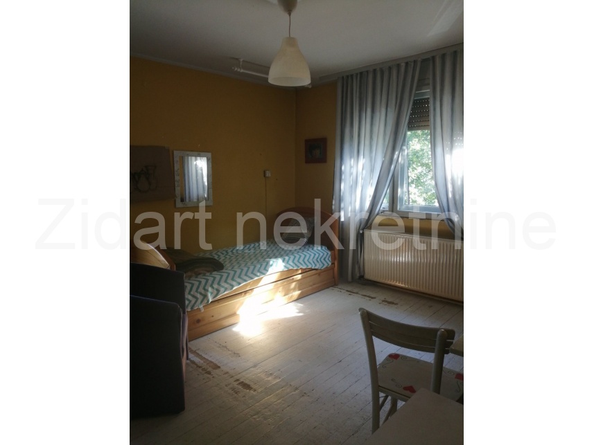 Будинок, 1313 м², 95 000$ — FAKTOR